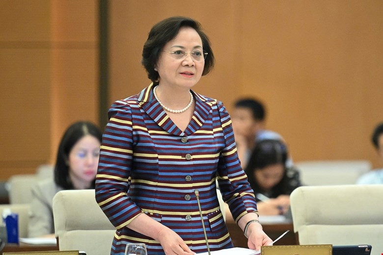Đề xuất ký hợp đồng với doanh nhân, chuyên gia làm nhiệm vụ công chức lãnh đạo